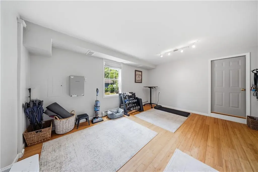 78 Riverside Drive South Kingstown RI 02879