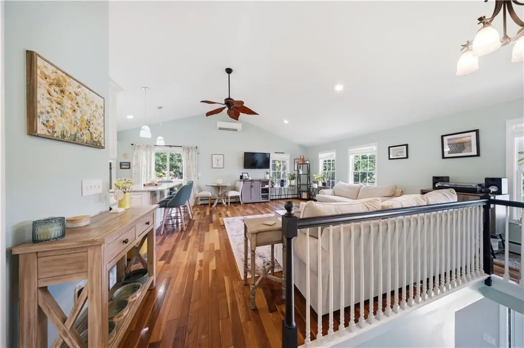 78 Riverside Drive South Kingstown RI 02879