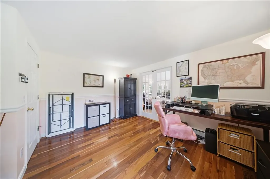 78 Riverside Drive South Kingstown RI 02879