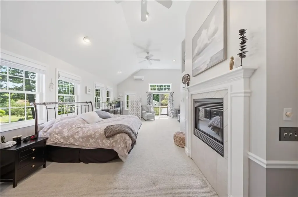 78 Riverside Drive South Kingstown RI 02879