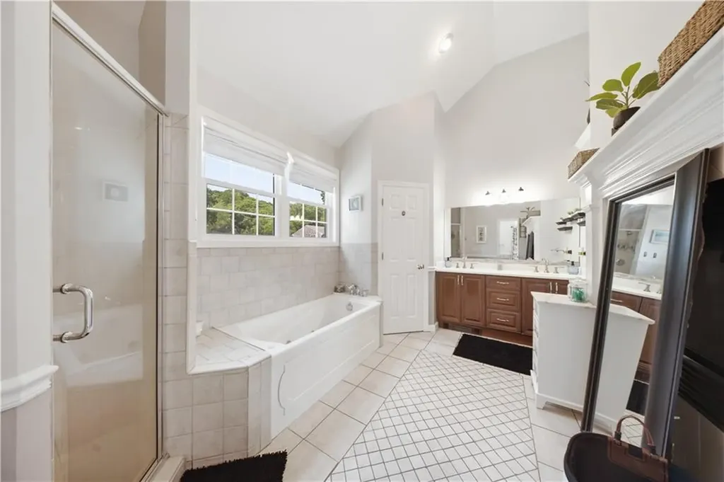 78 Riverside Drive South Kingstown RI 02879