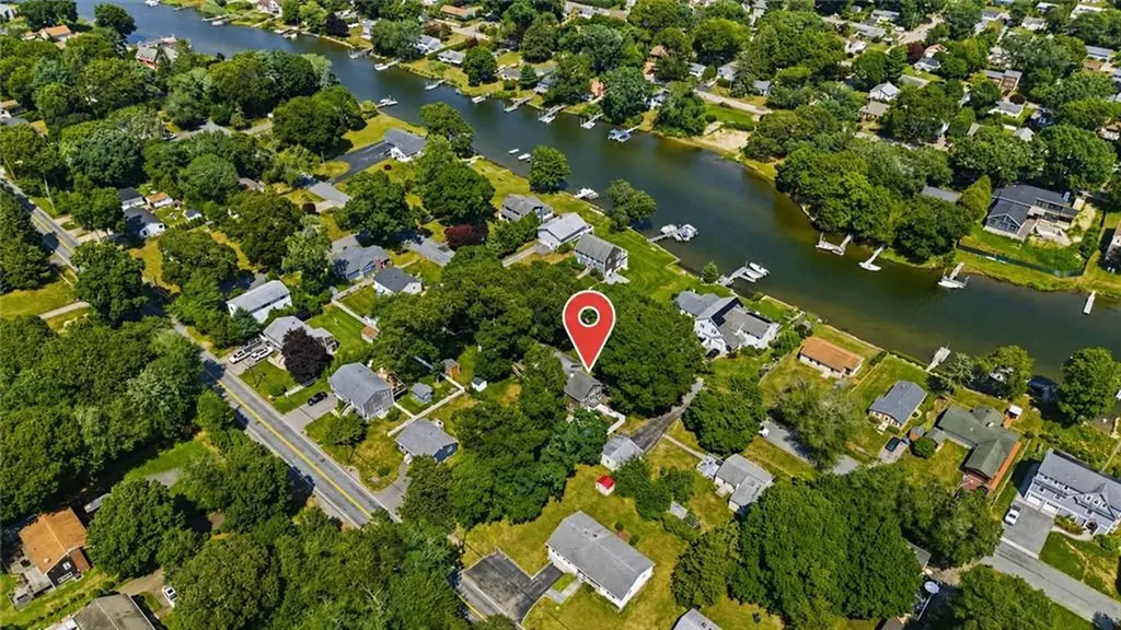 78 Riverside Drive South Kingstown RI 02879