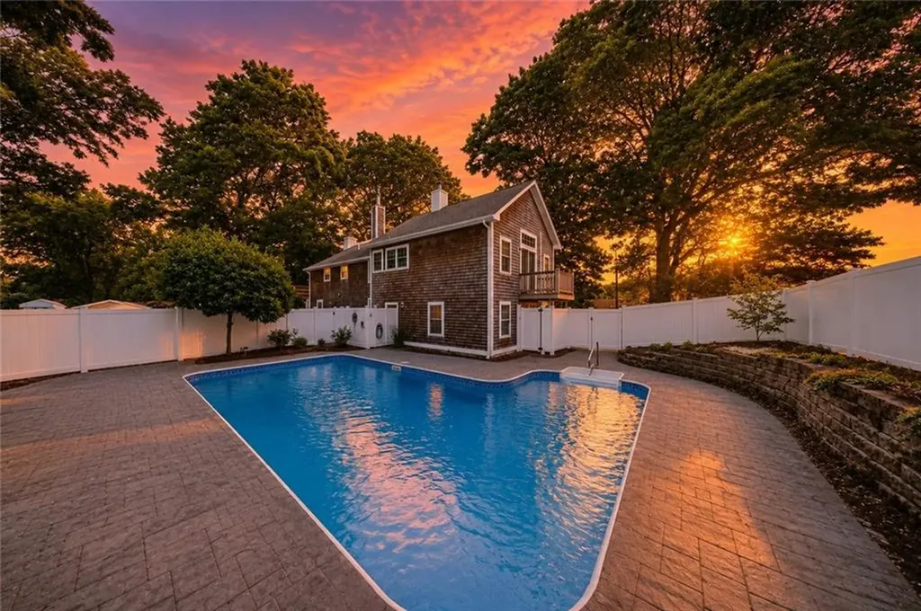 78 Riverside Drive South Kingstown RI 02879