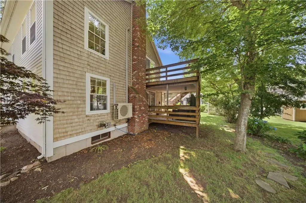 78 Riverside Drive South Kingstown RI 02879