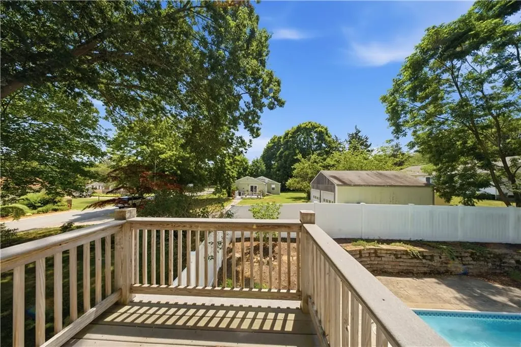 78 Riverside Drive South Kingstown RI 02879
