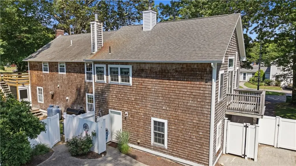 78 Riverside Drive South Kingstown RI 02879