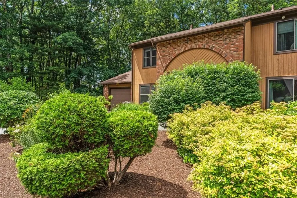 3 Quail Circle Smithfield RI 02917