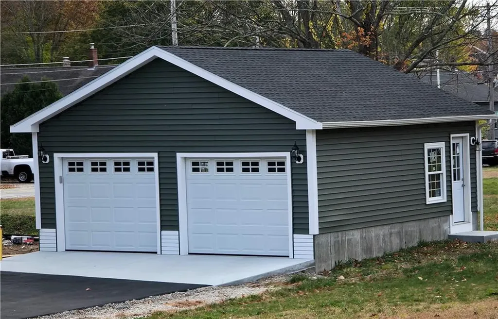 65 Oakland Avenue Burrillville RI 02858