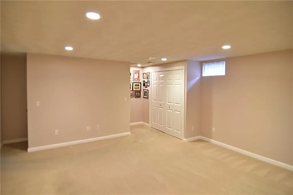 120 Country Meadow Lane Glocester RI 02814