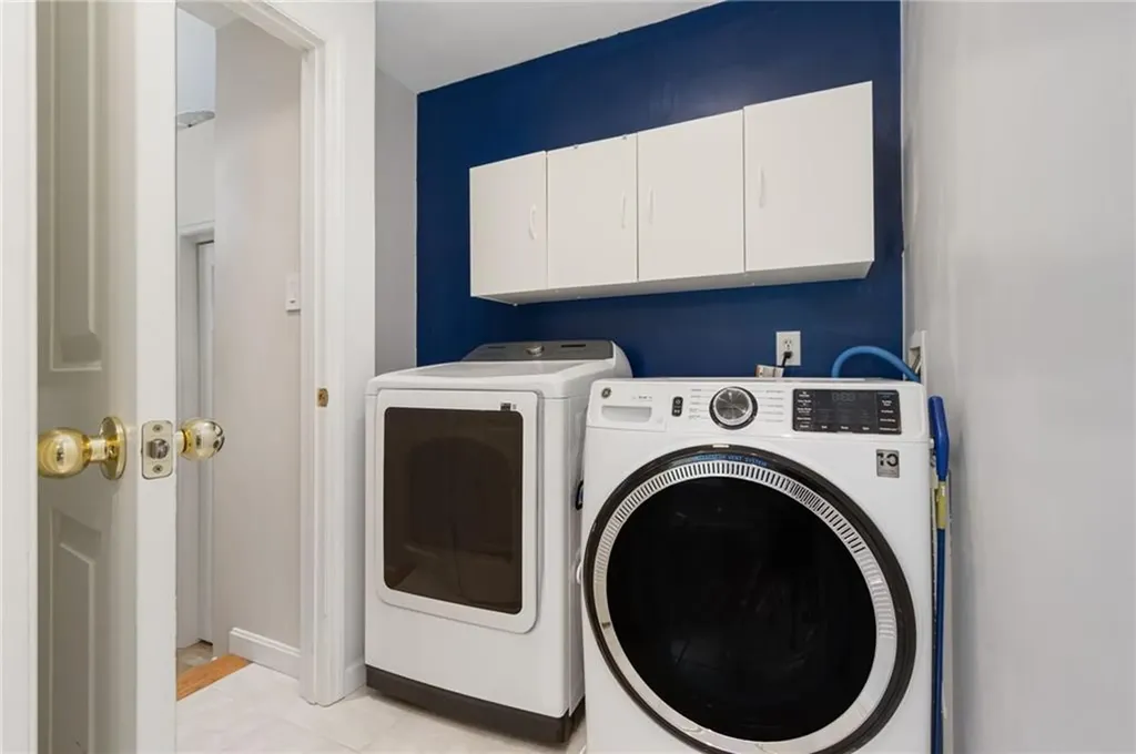 2 Daniel Way Scituate RI 02831