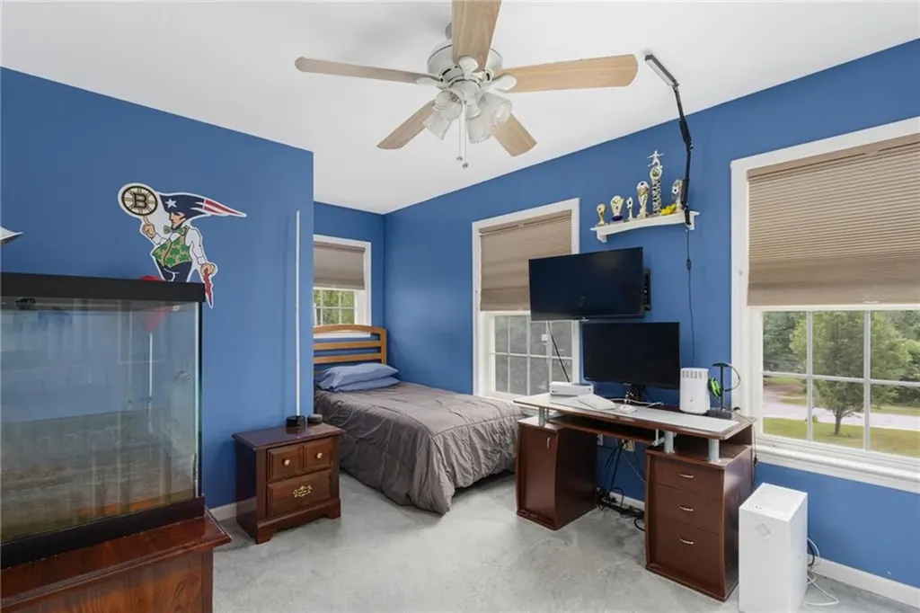 2 Daniel Way Scituate RI 02831