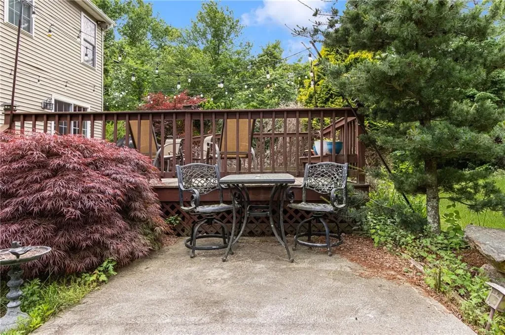 2 Daniel Way Scituate RI 02831