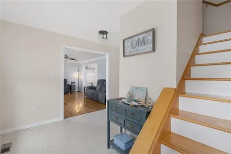 2 Daniel Way Scituate RI 02831
