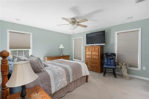 2 Daniel Way Scituate RI 02831