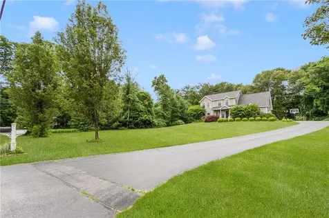 2 Daniel Way Scituate RI 02831