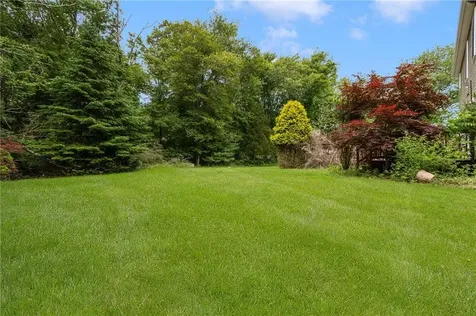 2 Daniel Way Scituate RI 02831