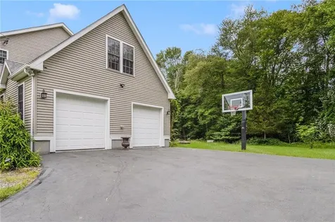 2 Daniel Way Scituate RI 02831