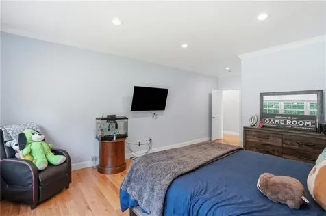 5 Kyle's Court Swansea MA 02777