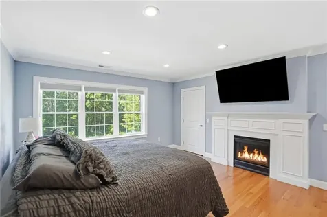 5 Kyle's Court Swansea MA 02777