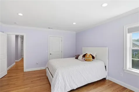 5 Kyle's Court Swansea MA 02777