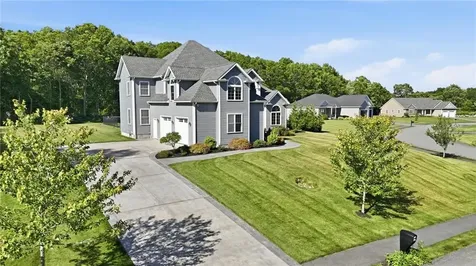 5 Kyle's Court Swansea MA 02777