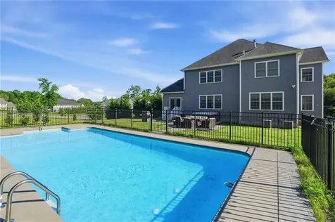 5 Kyle's Court Swansea MA 02777