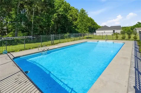 5 Kyle's Court Swansea MA 02777