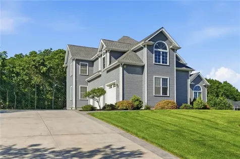 5 Kyle's Court Swansea MA 02777