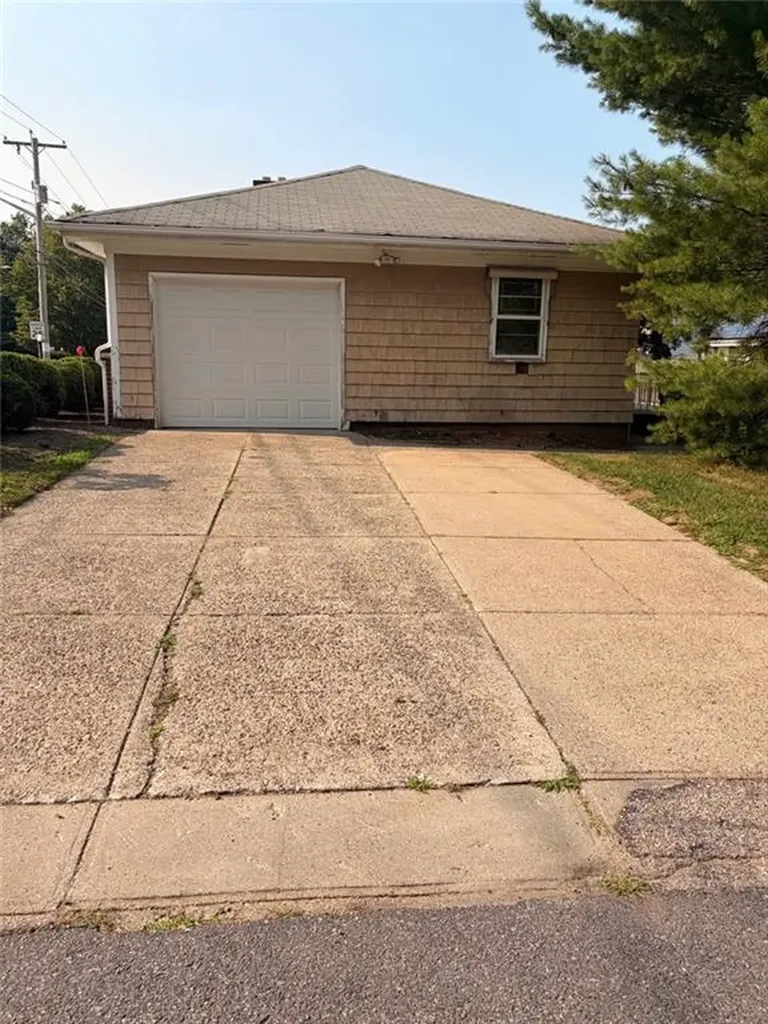 565 Mount Pleasant Avenue Providence RI 02908