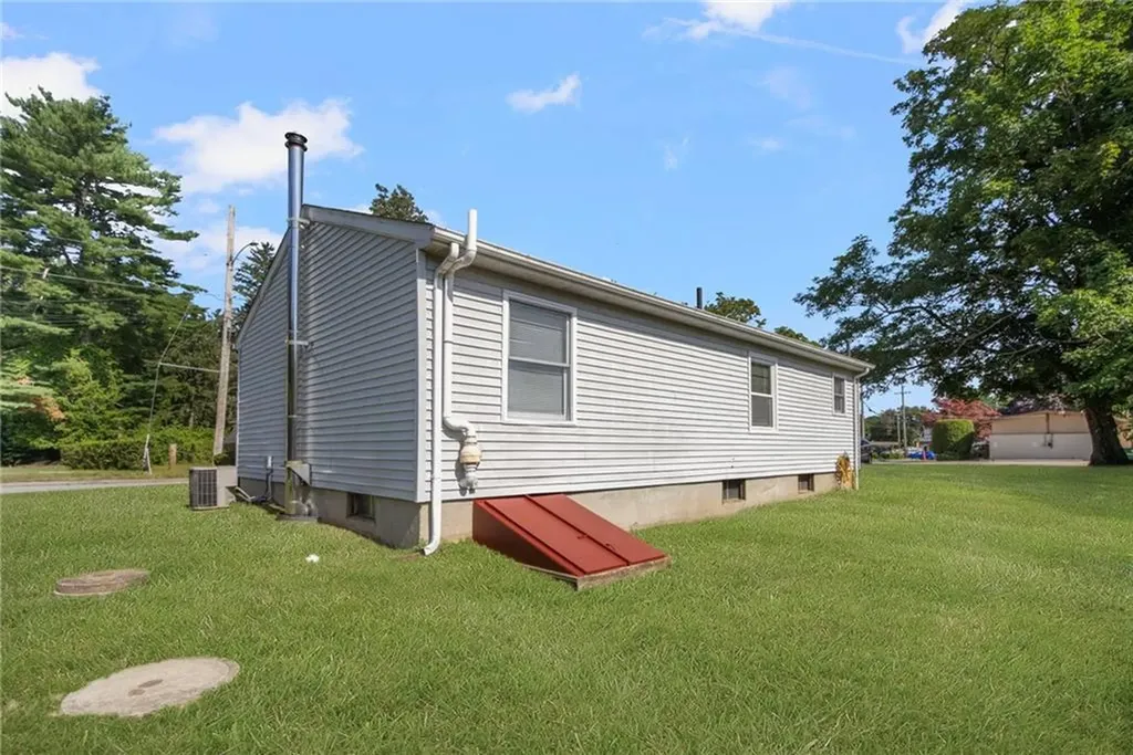 28 Elmer Avenue Warwick RI 02886