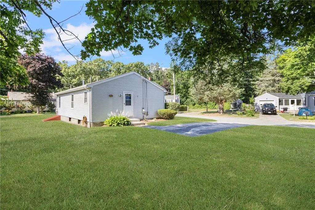 28 Elmer Avenue Warwick RI 02886