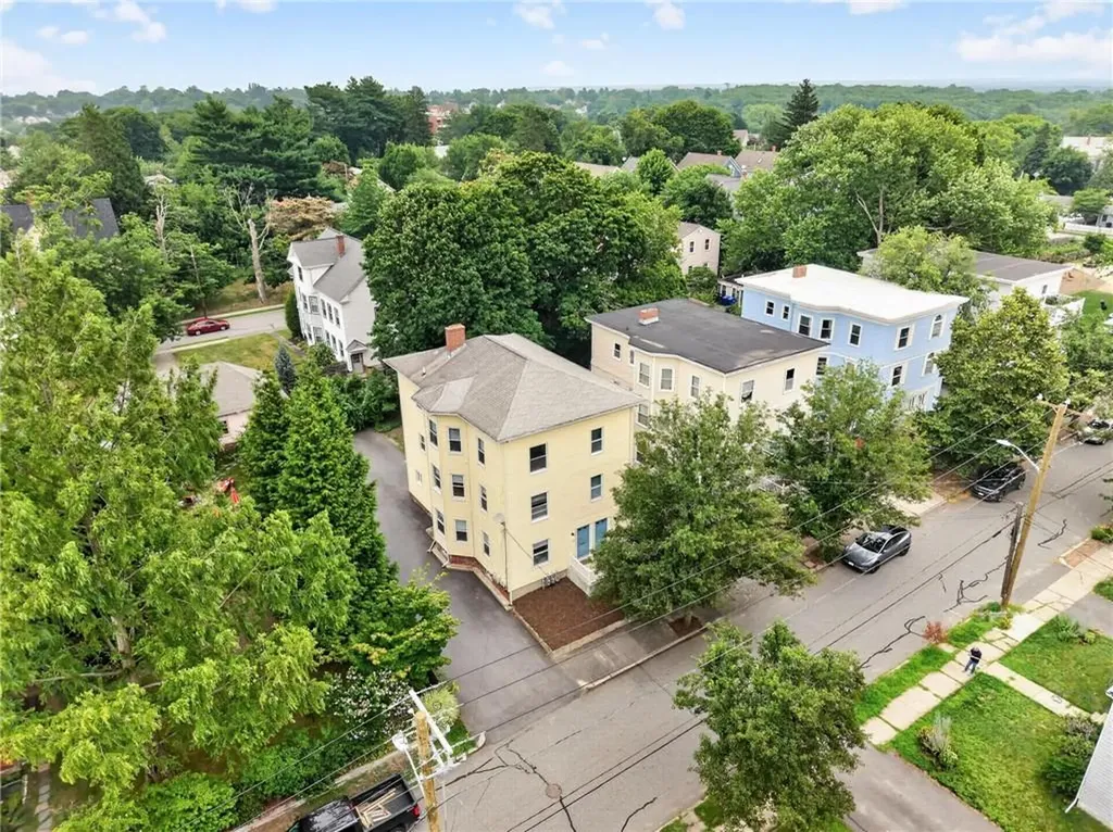 68 9th Street Providence RI 02906