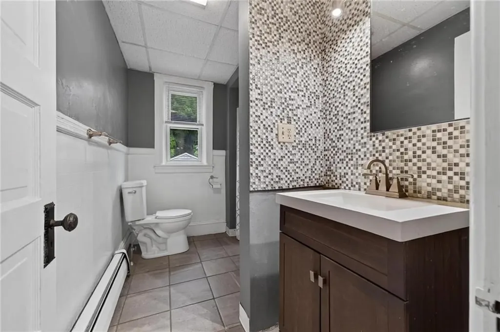68 9th Street Providence RI 02906