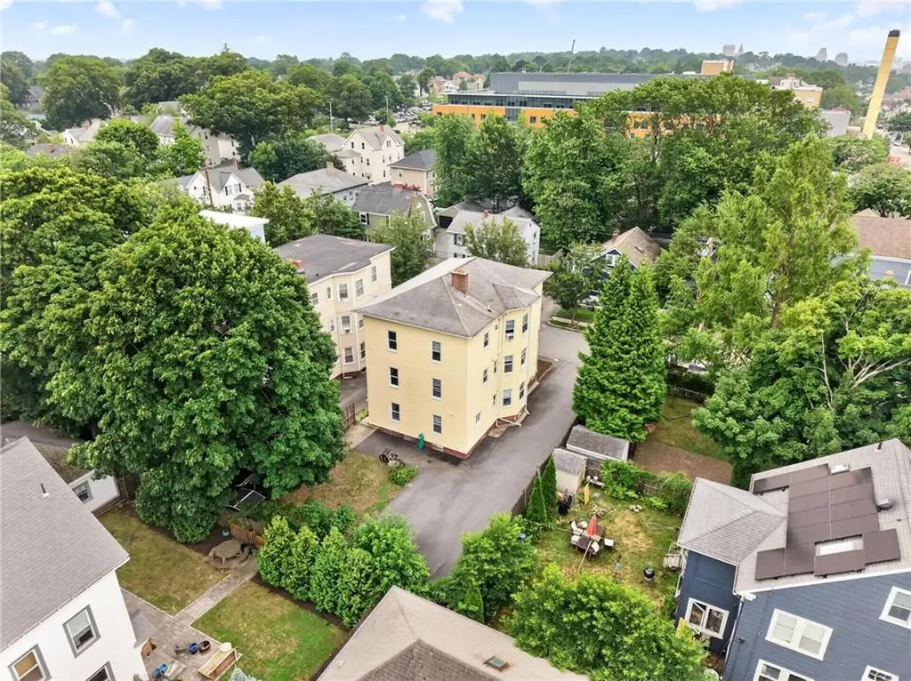 68 9th Street Providence RI 02906
