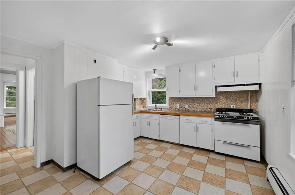 68 9th Street Providence RI 02906