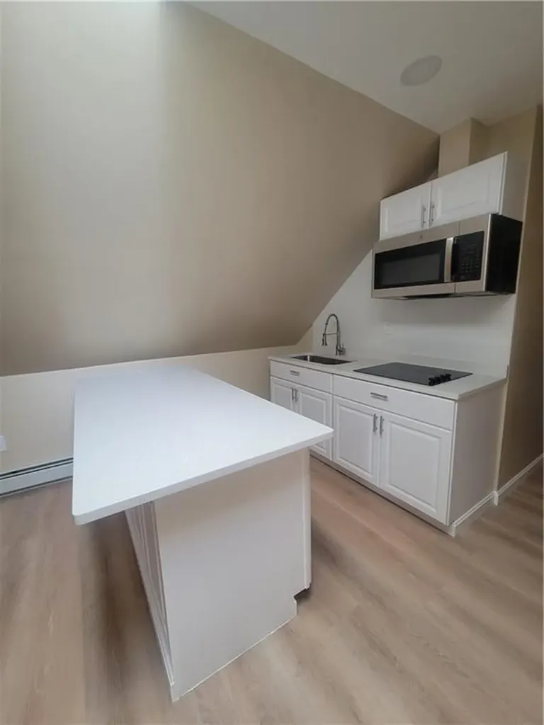 29 Wildwood Avenue Providence RI 02908