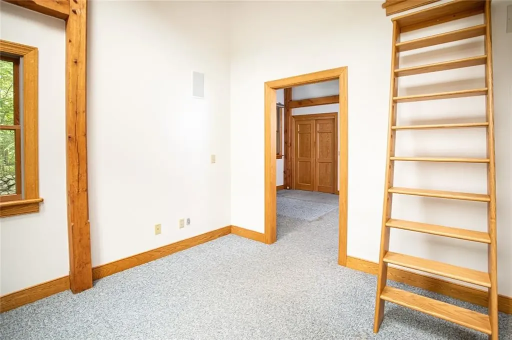 413 Eagleville Road Tiverton RI 02878