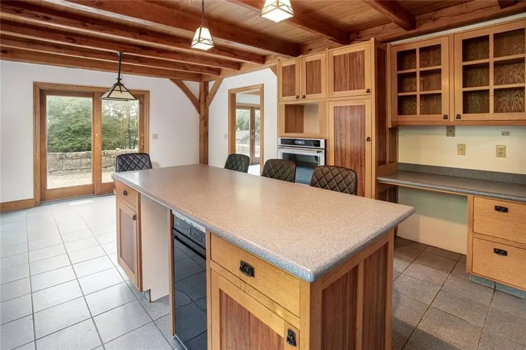 413 Eagleville Road Tiverton RI 02878