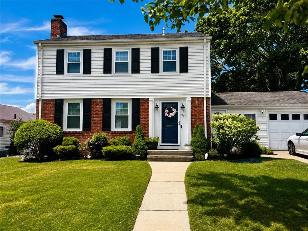 97 Fairfield Road Cranston RI 02910