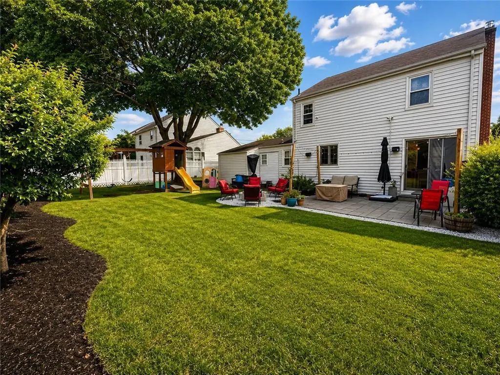 97 Fairfield Road Cranston RI 02910