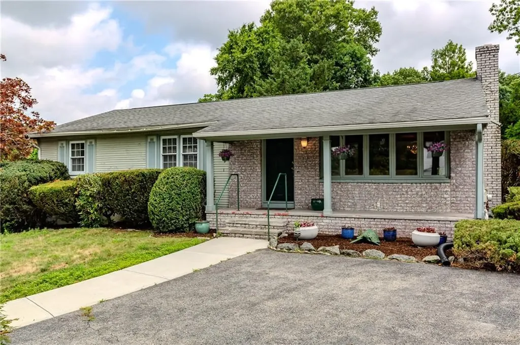 1 Polly Drive North Providence RI 02911