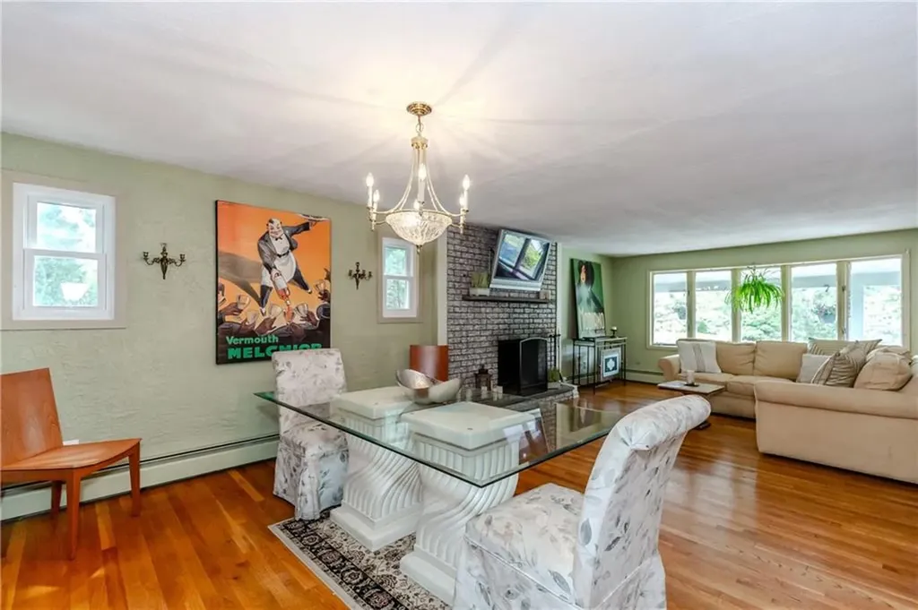 1 Polly Drive North Providence RI 02911
