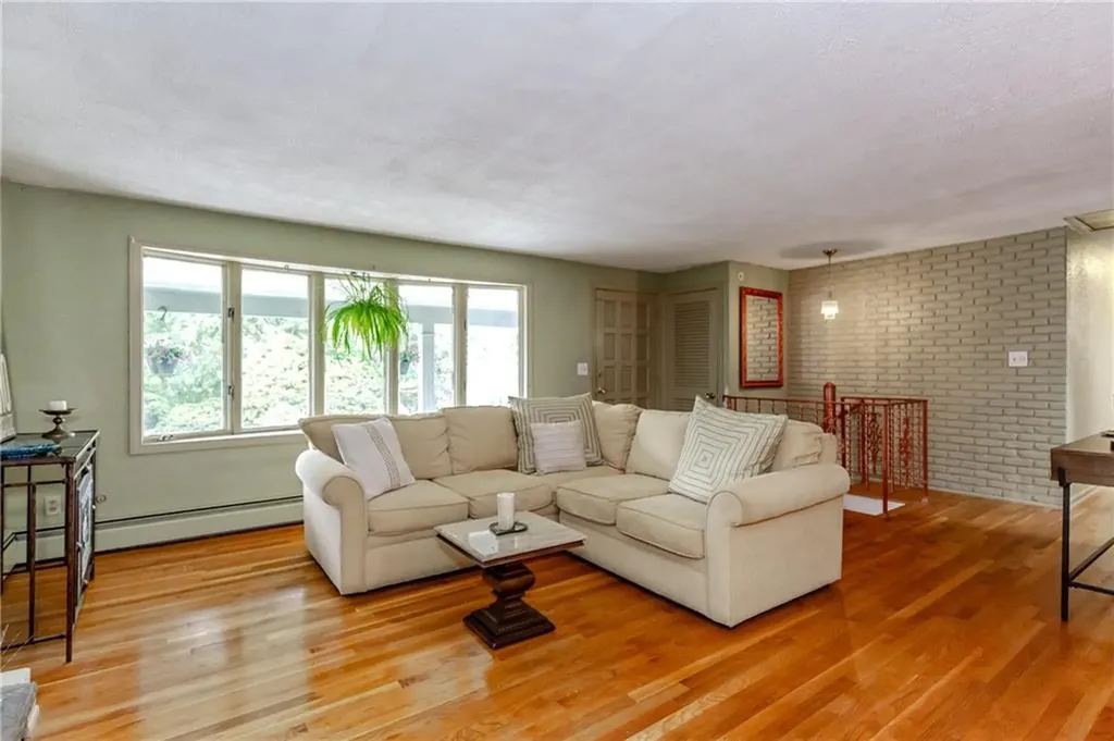 1 Polly Drive North Providence RI 02911