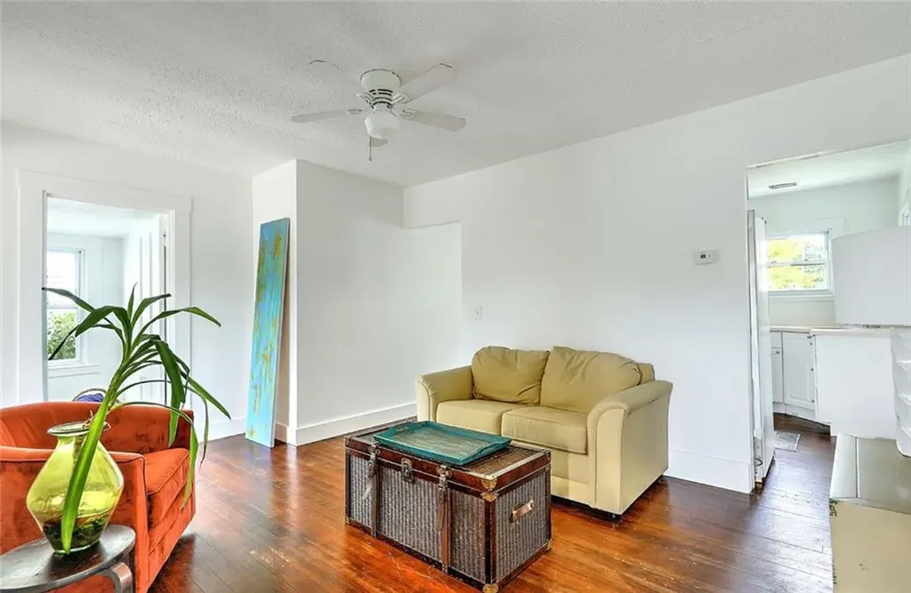 59 Booth Avenue East Providence RI 02915