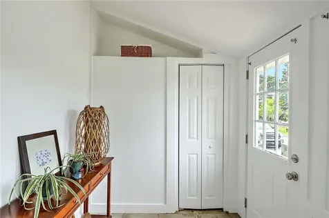 59 Booth Avenue East Providence RI 02915