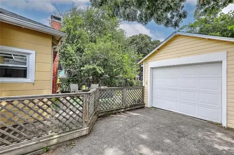 59 Booth Avenue East Providence RI 02915