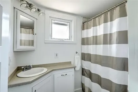 59 Booth Avenue East Providence RI 02915