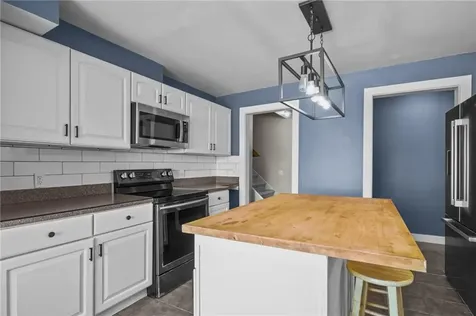 20 Bradley Terrace Portsmouth RI 02871