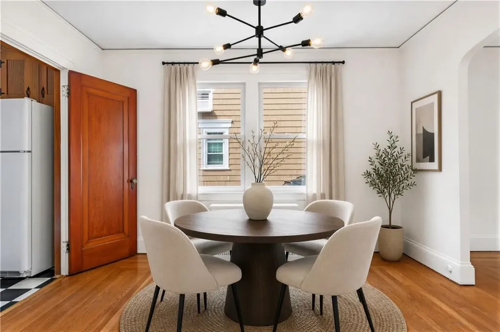 30 Iona Street Providence RI 02908