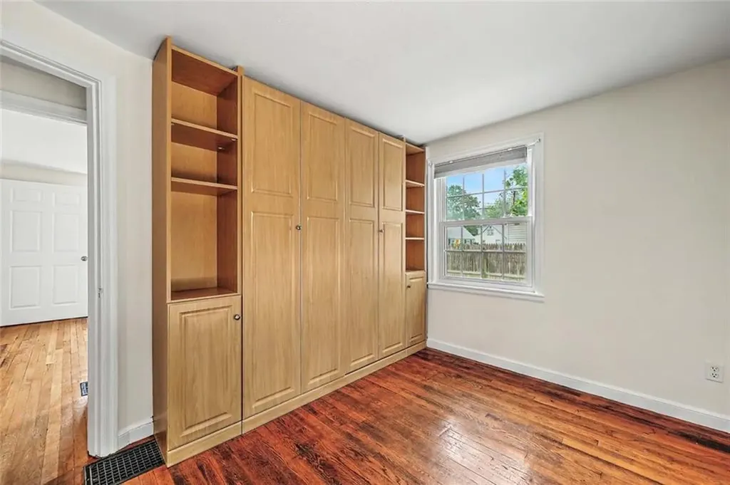 88 Nichols Road North Kingstown RI 02852